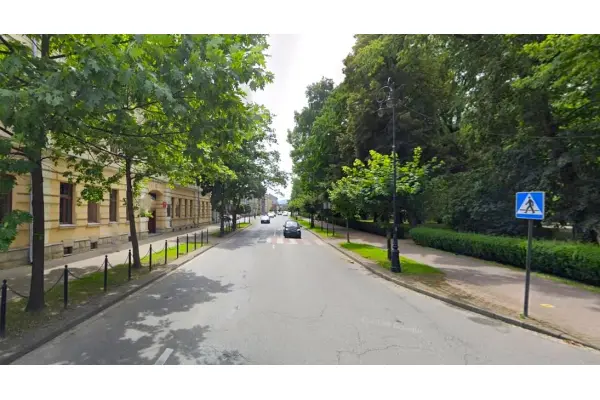 Nowy Sącz, obiekt przy głównej ulicy Nowego Sącza