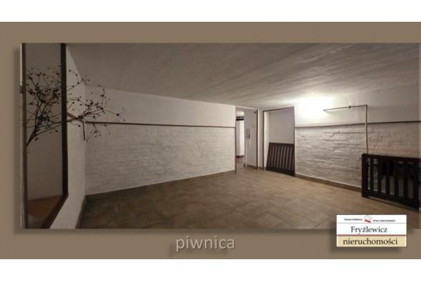 Nowy Sącz, świetnie położony budynek w Nowym Sączu